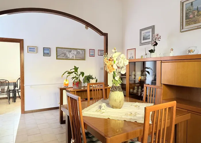 Se211 - Senigallia, Trilocale Fronte Mare Con Corte Esterna